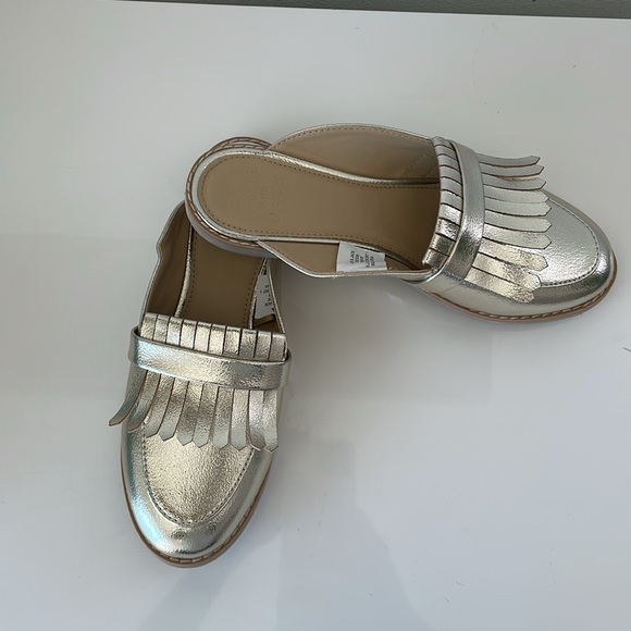 Janie and Jack METALLIC FRINGE MULE, Size 2K Like New - Picture 2 of 5